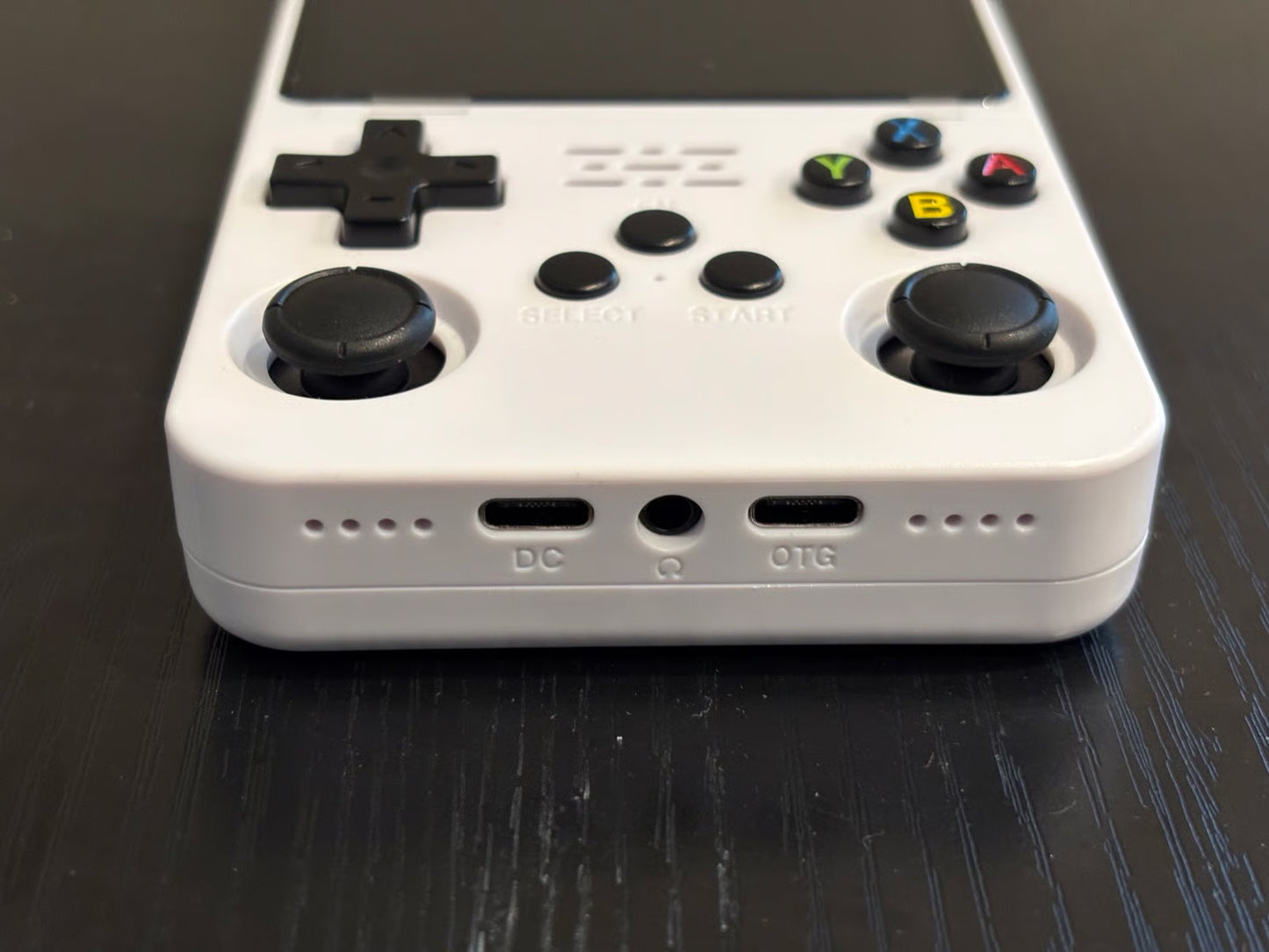 Retro Handheld Game Console R36S 64/128/256 GB